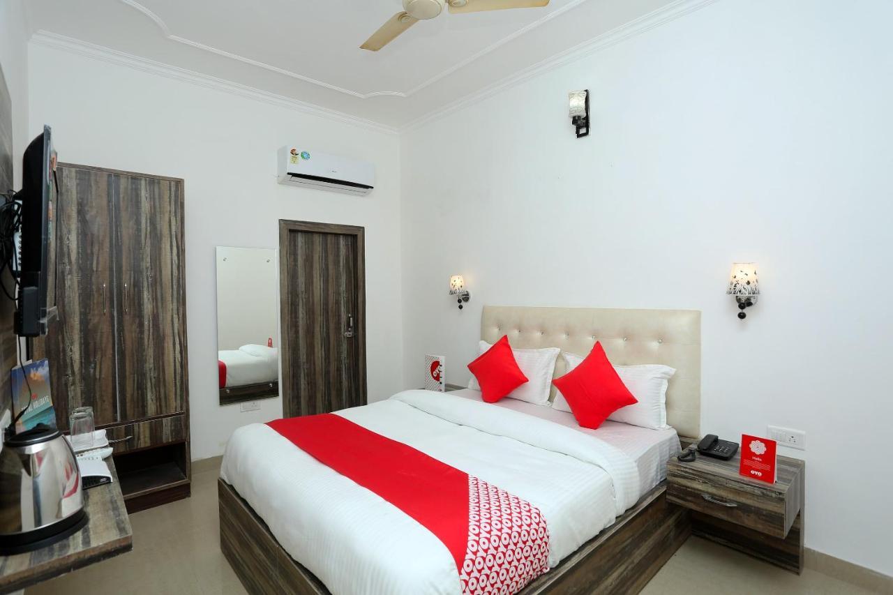 Oyo 16544 Bella Vista By Jordan Hotel Agra  Ngoại thất bức ảnh