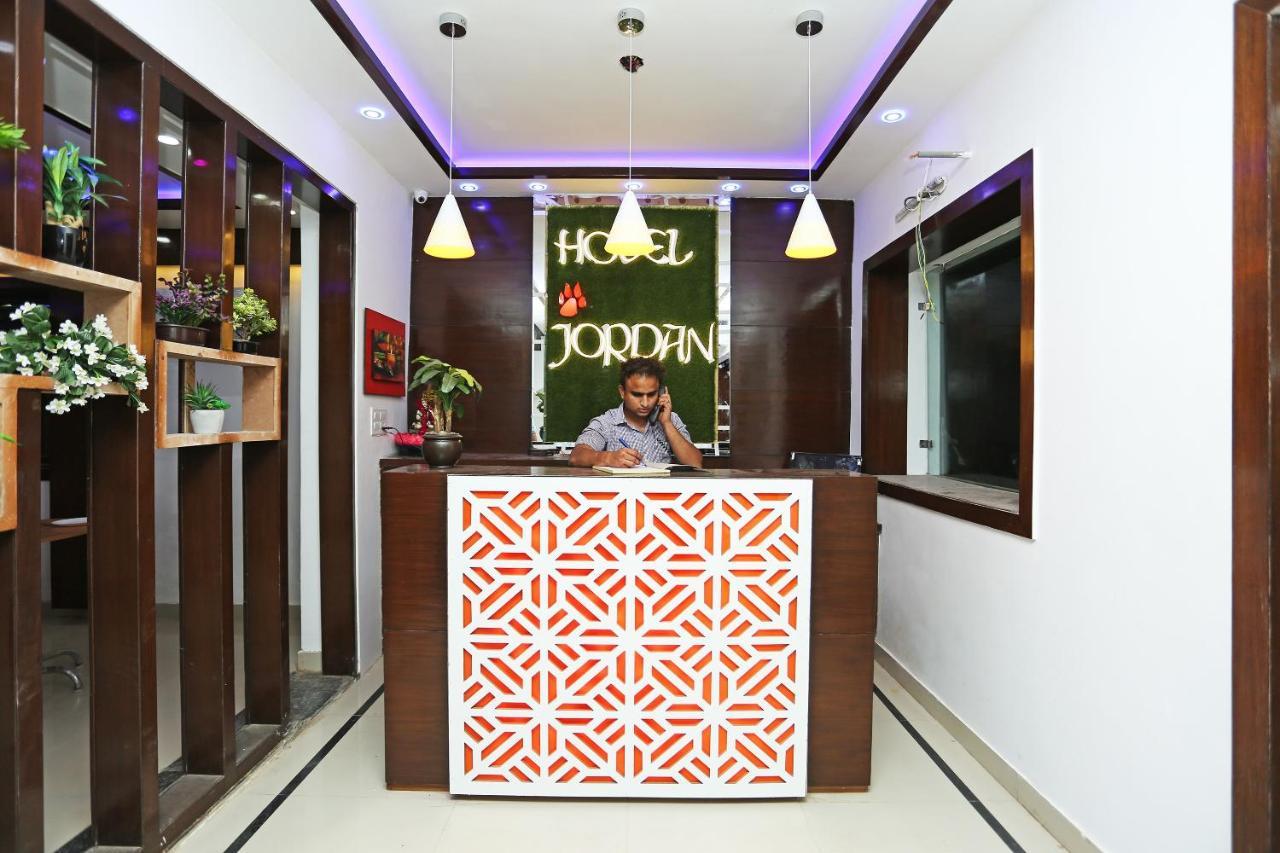 Oyo 16544 Bella Vista By Jordan Hotel Agra  Ngoại thất bức ảnh
